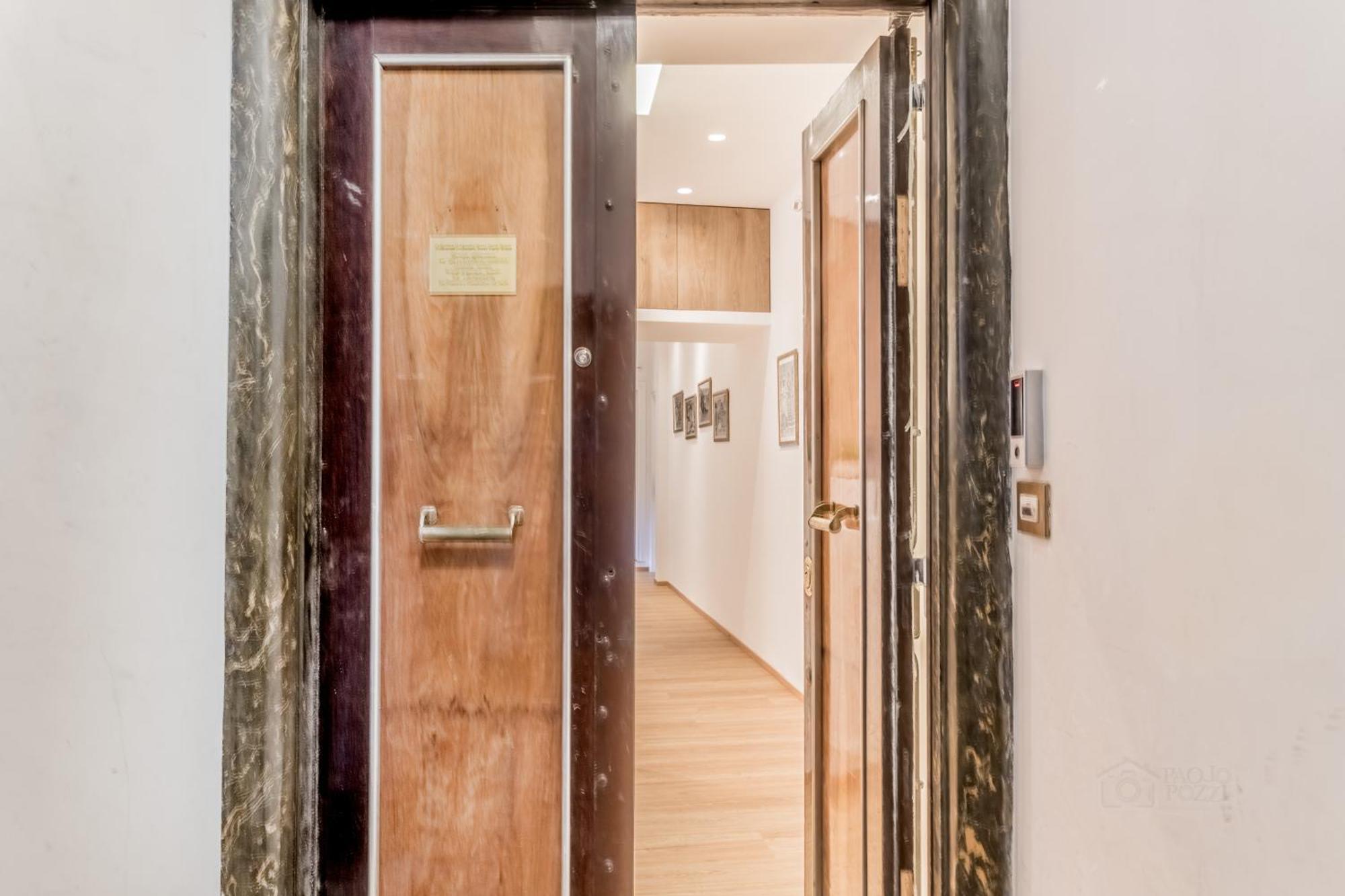 Coliseum Sweet Guest House Rzym Zewnętrze zdjęcie
